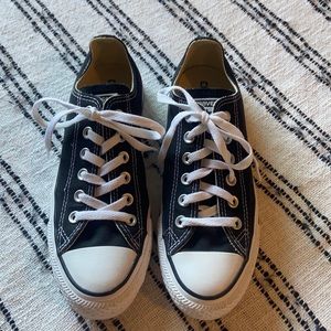 Like new converse